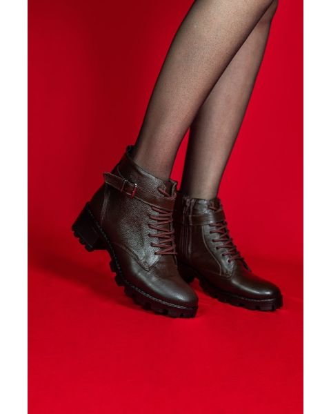 Bota Café De Cadarço Couro